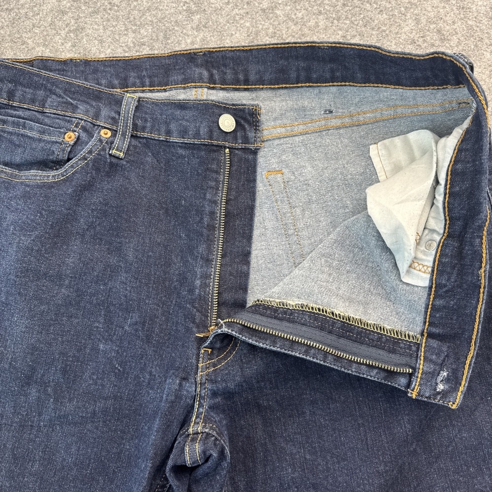 Levi's 541 Athletic Taper Fit Jeans Dark‎ Blue Wash Denim Men's Size 40 x 30 - Picture 3 of 15